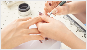 ナチュラルおまかせネイル